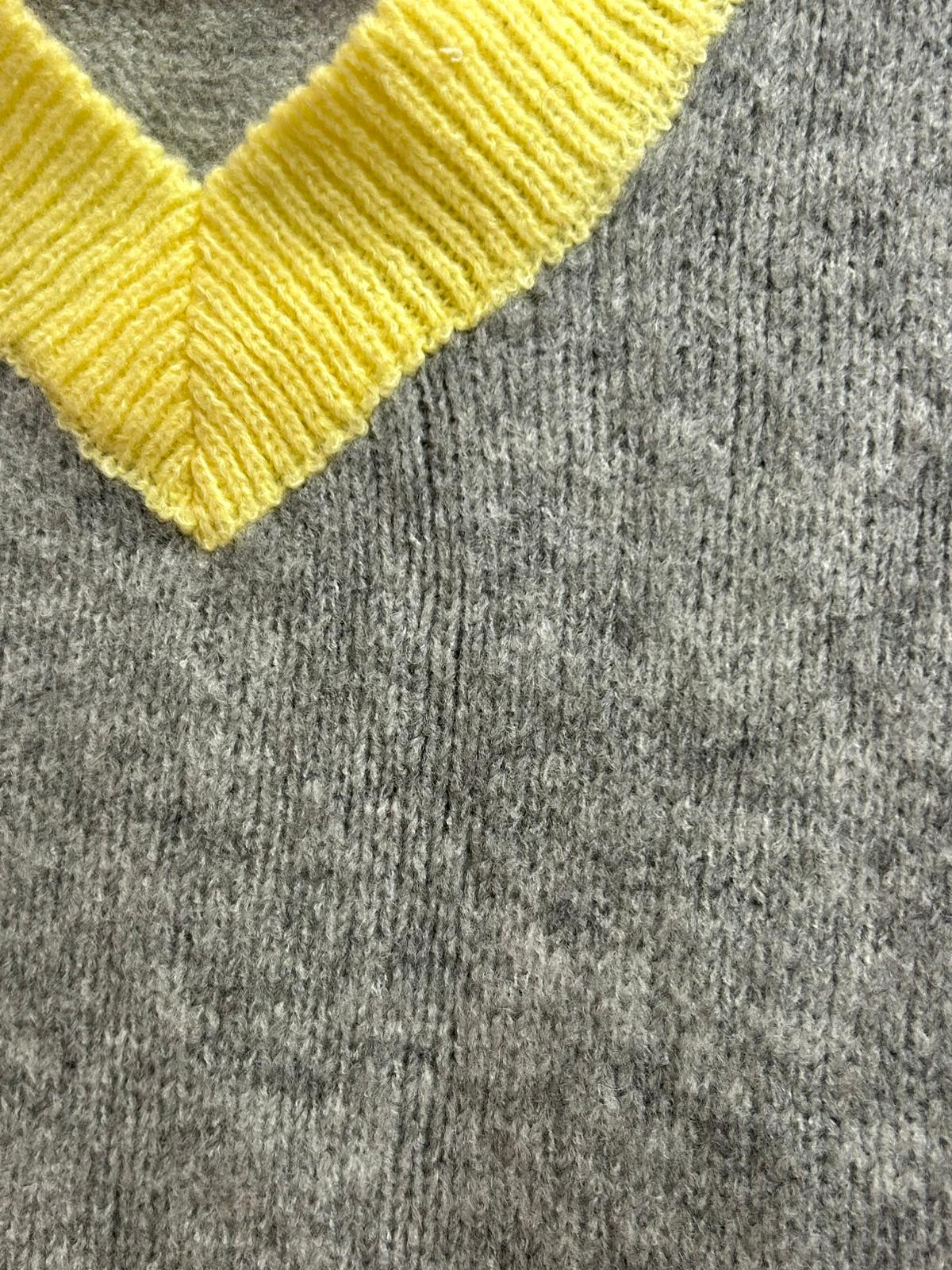 V-Neck Sleeveless Knit