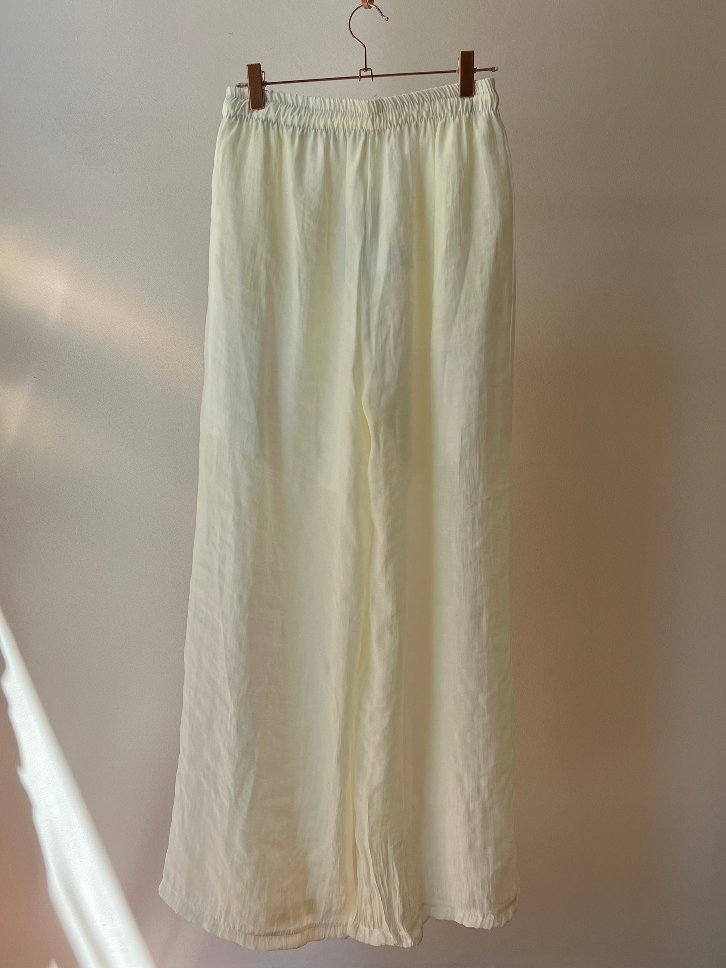 Wide-Leg Linen Pants