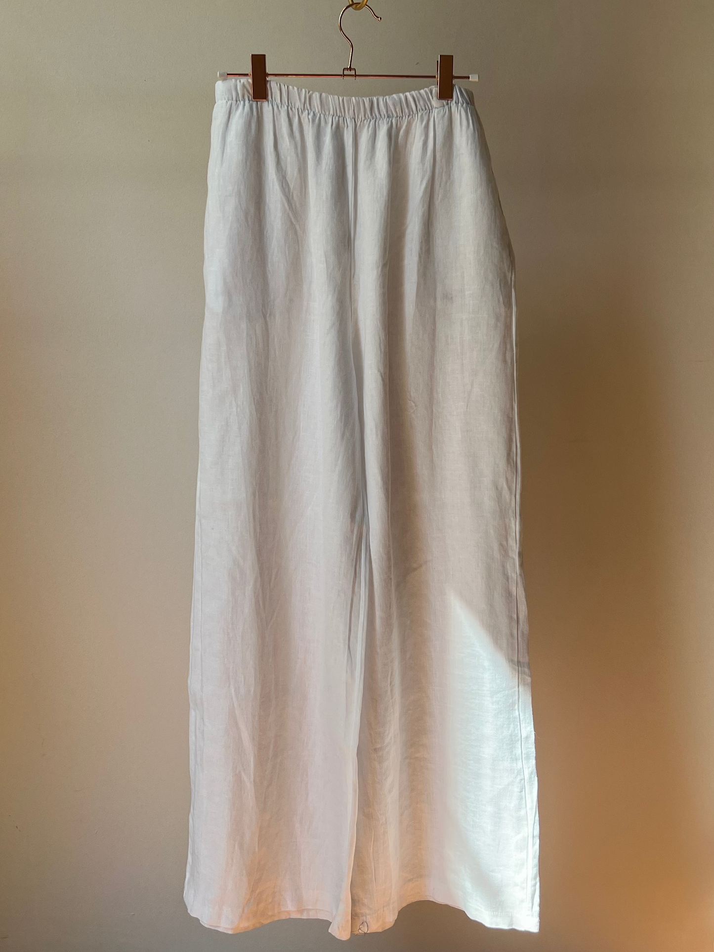Wide-Leg Linen Pants
