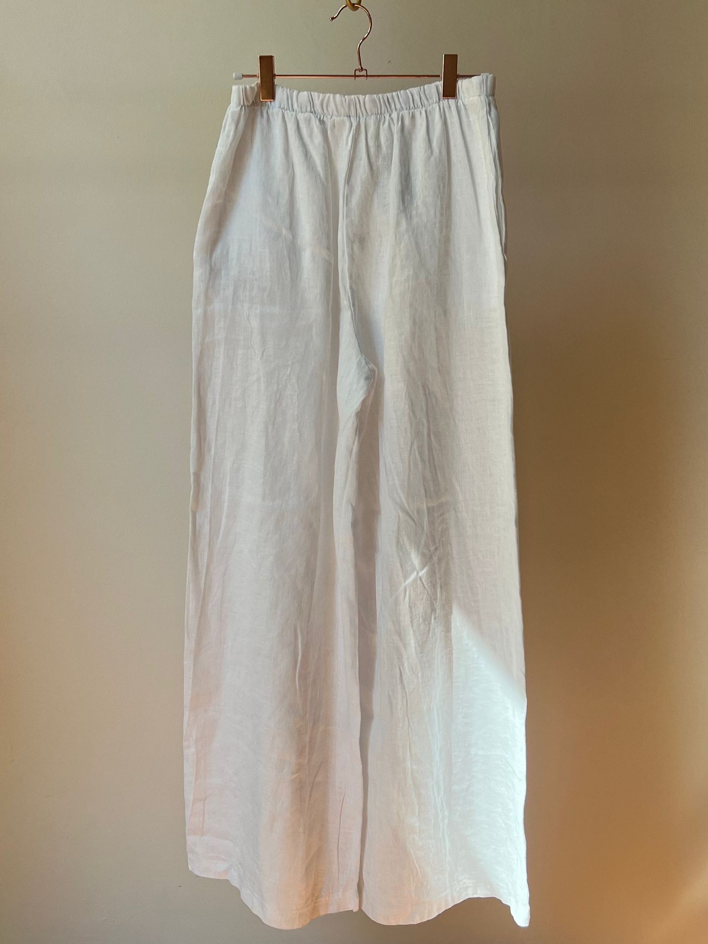 Wide-Leg Linen Pants