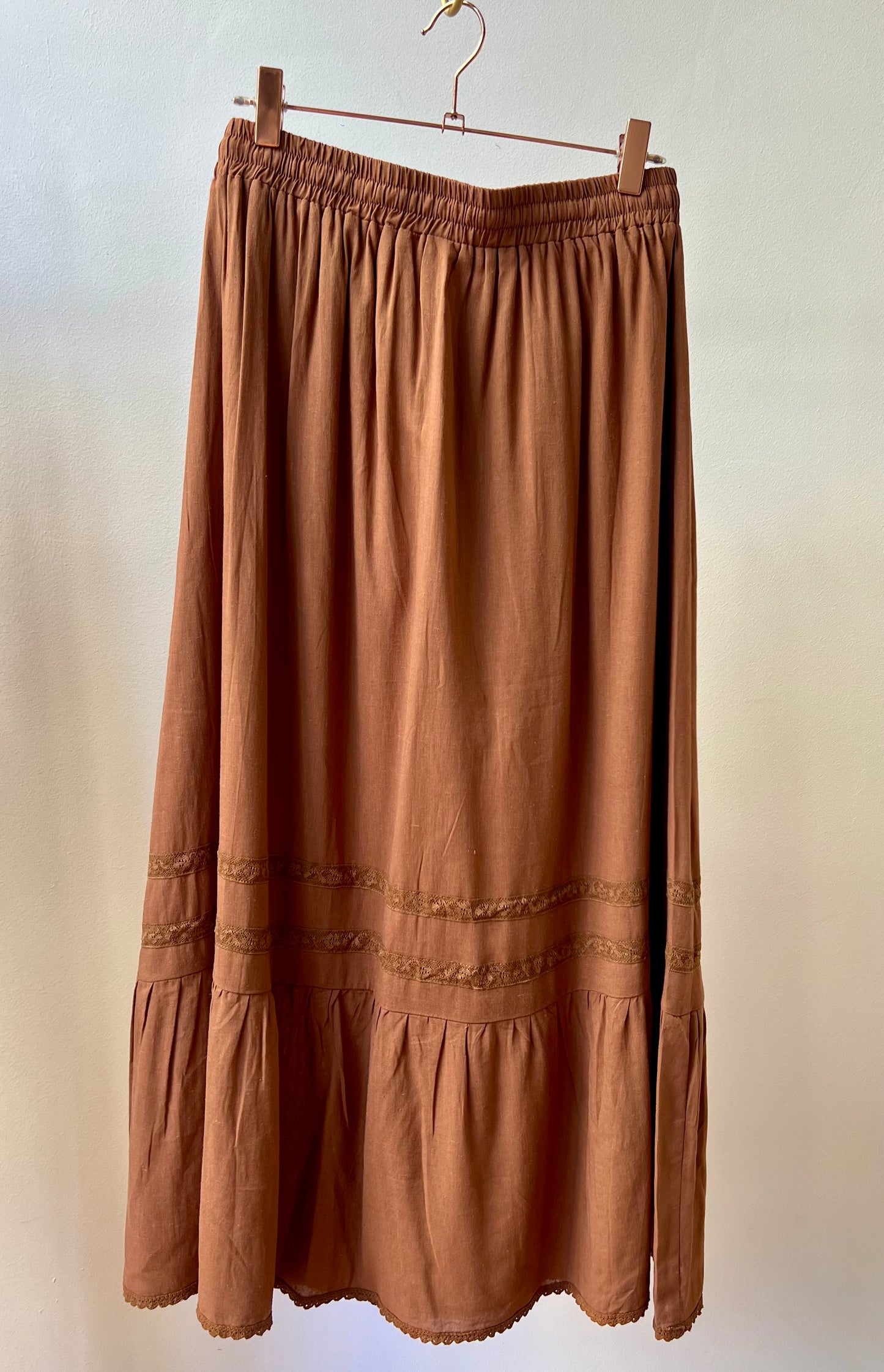 Castagna Lace Midi Skirt Set